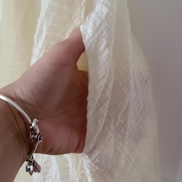 Lush Cream Textured Dress with Collar - Picture 5 of 5